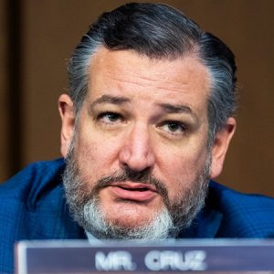 Ted Cruz Caves to Democrat Amy Klobuchar on Media Cartel Bill