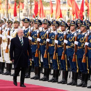 Brazil’s Lula Meets Xi in China as They Seek Path to Peace in Ukraine