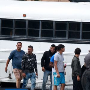 Los Angeles Threatens To Sue Texas After 11th Migrant Busload Land in ‘Sanctuary City’